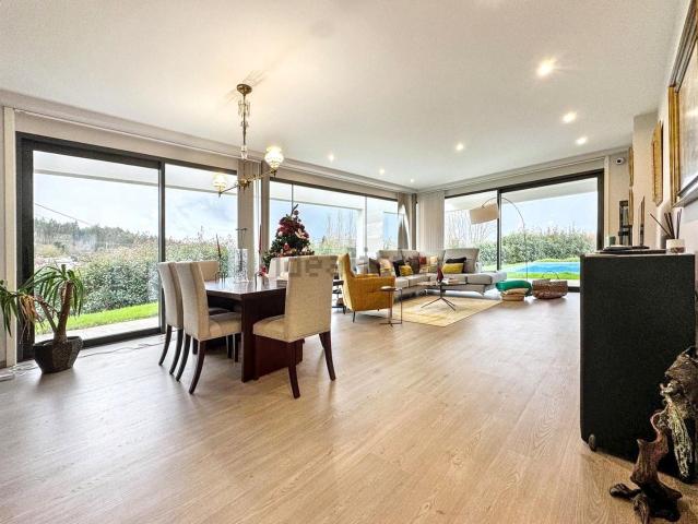 Chalet, Teo