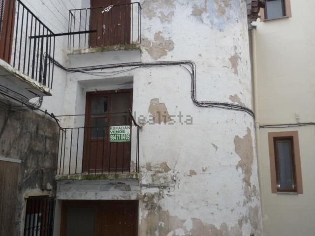 Chalet, Teresa