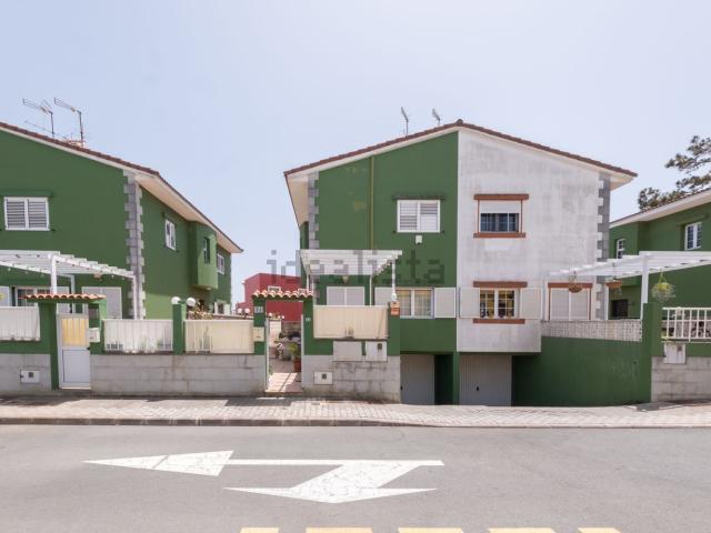 Chalet, Teror