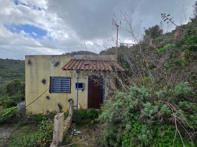 Chalet, Teror