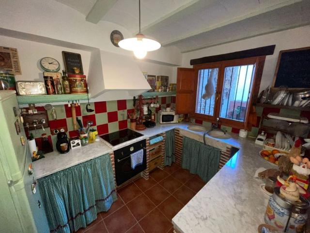 Chalet, Tivenys