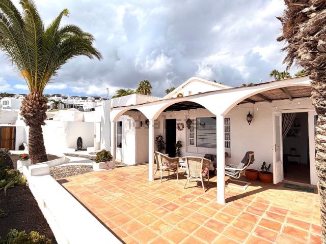 Chalet, Tias