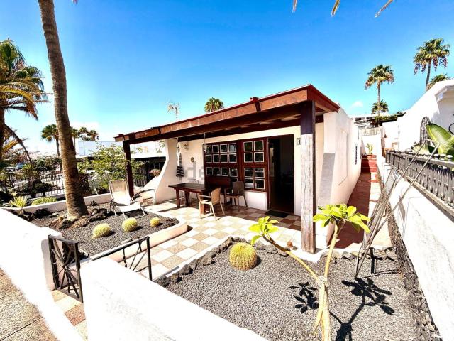 Chalet, Tias