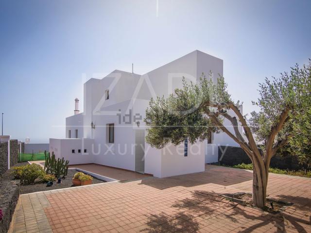 Chalet, Tias