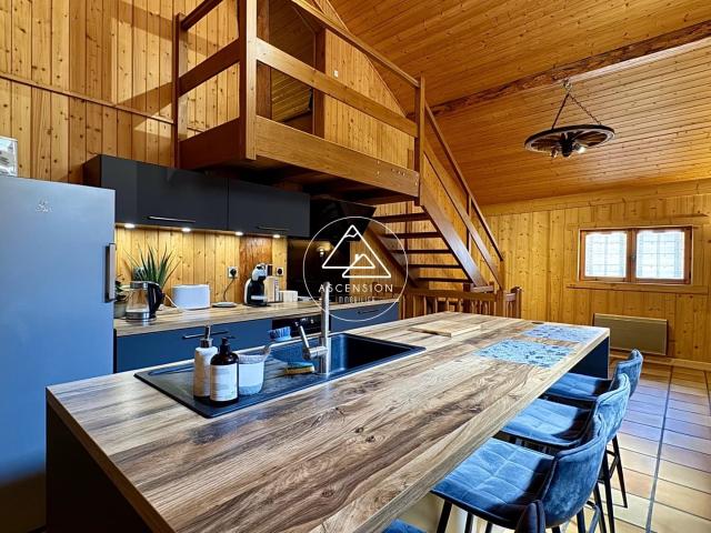 Chalet traditionnel avec vue montagne – Saint Jean d’Aulps 152m² Saint Jean d'Aulps