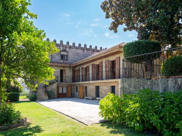 Chalet, Tui