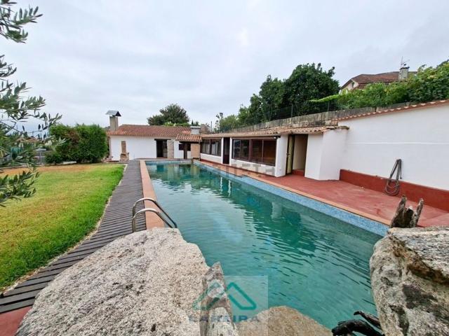 Chalet, Tui
