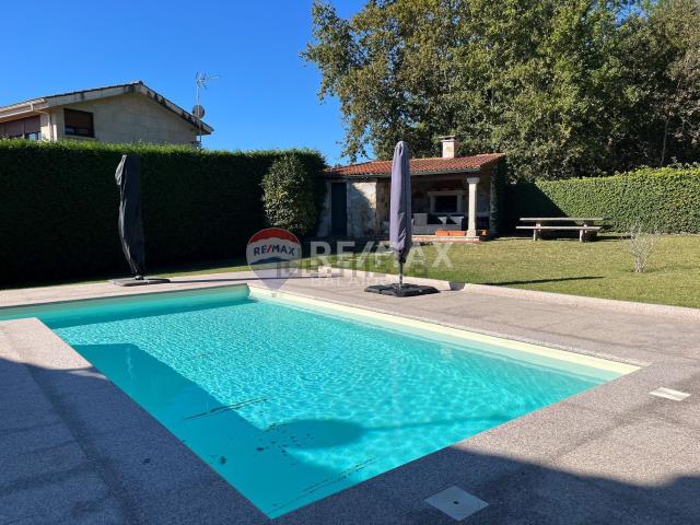 Chalet, Tui