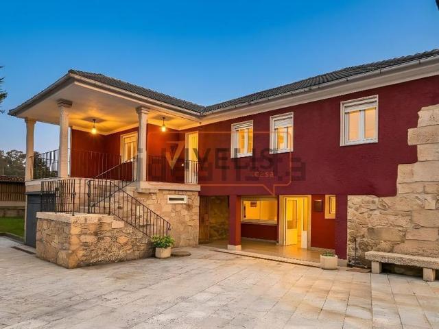 Chalet, Tui