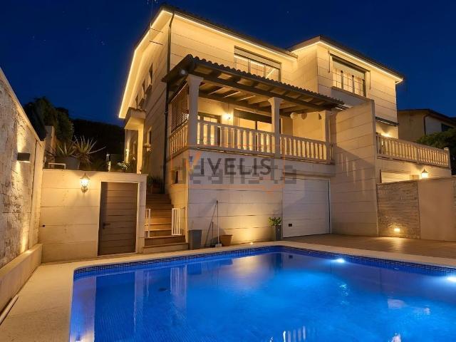 Chalet, Tui