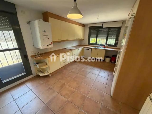 Chalet unifamiliar en alquiler en Colonia
