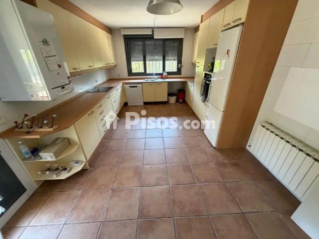 Chalet unifamiliar en alquiler en Colonia