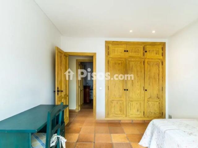 Chalet unifamiliar en alquiler en Calle de Buenos Aires, 36