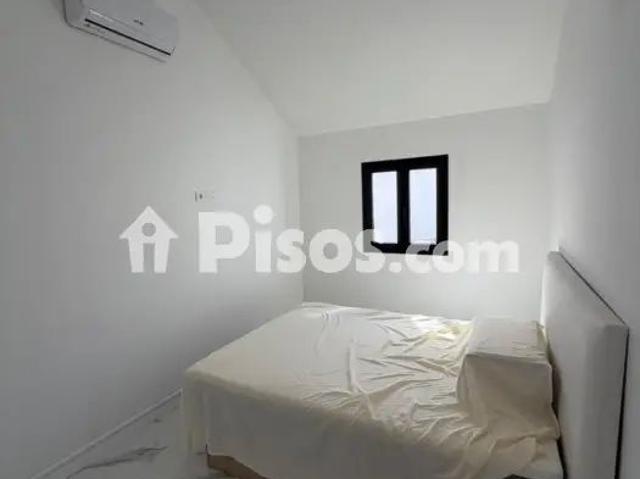 Chalet unifamiliar en alquiler en Calle de Finlandia