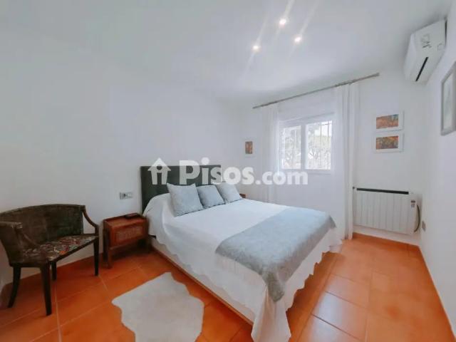 Chalet unifamiliar en alquiler en Calle de la Vieira, 78
