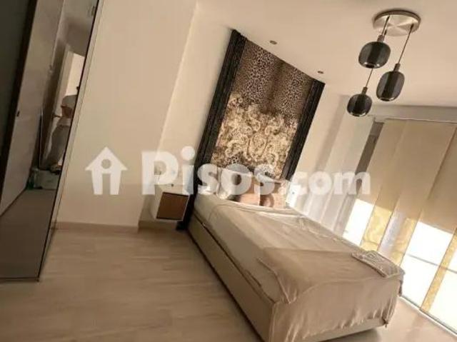 Chalet unifamiliar en alquiler en Calle del Aljibe, cerca de Calle Alcaicería