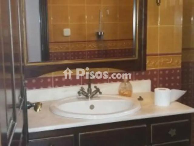 Chalet unifamiliar en alquiler en Calle del Pino Santo