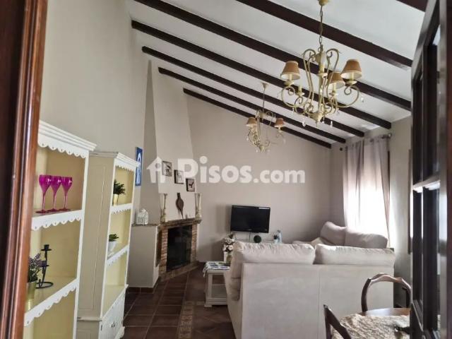 Chalet unifamiliar en alquiler en Calle del Pino Santo