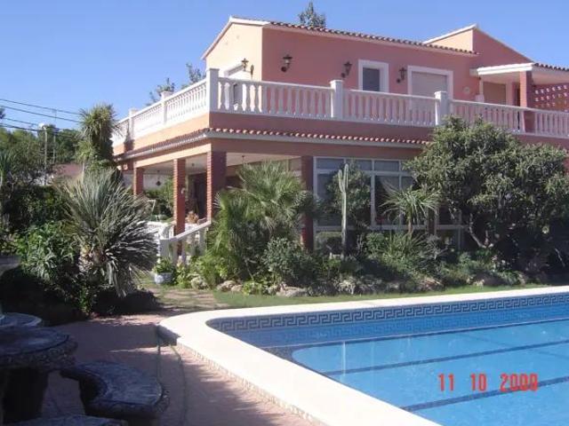 Chalet unifamiliar en alquiler en Carrer de Colón, 44