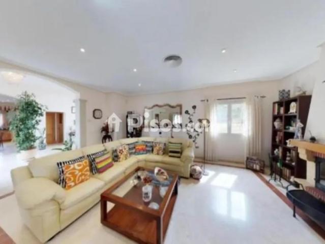 Chalet unifamiliar en alquiler en Carrer de les Margalides, 32