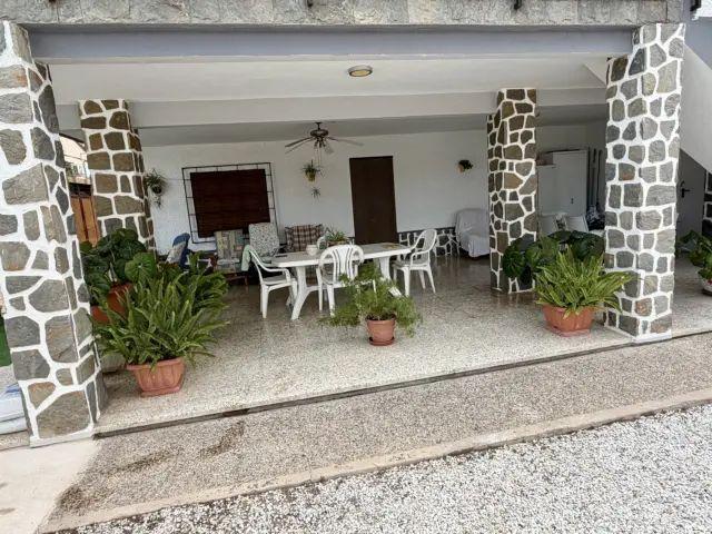 Chalet unifamiliar en alquiler en Avenida del Marqués de Rosalejo, 72, cerca de Calle del Pintor Juan Gris