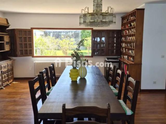 Chalet unifamiliar en alquiler en Po 308, 1