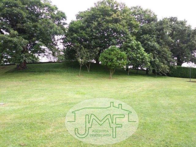 Chalet unifamiliar en buen estado, en venta. A 10 min de Oviedo teine 280m2 útiles y 6.253m2 finca, parte de la misma pa