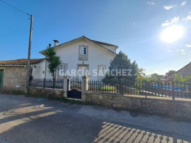 Chalet unifamiliar en venta en Catoira