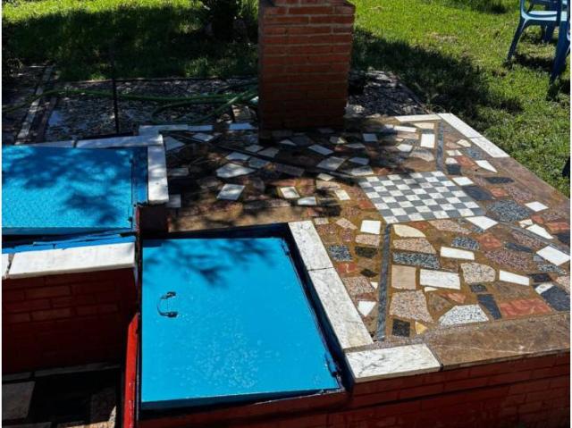 Chalet unifamiliar en venta en Carmona