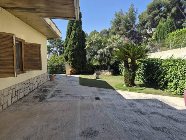 Chalet unifamiliar en venta en Chiva