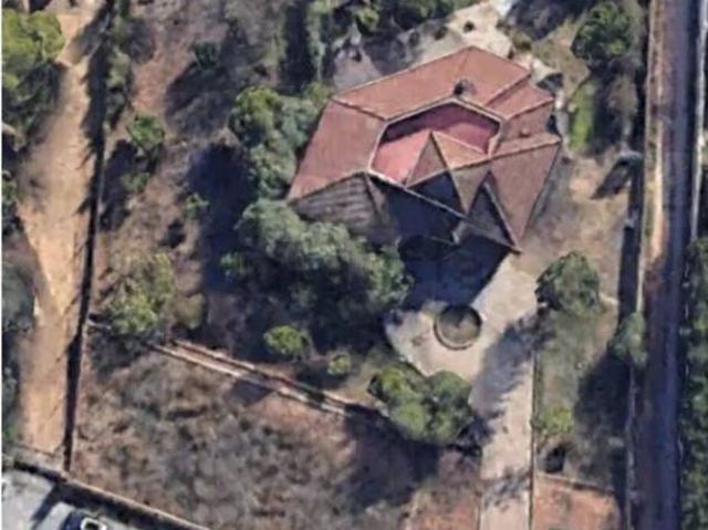 Chalet unifamiliar en venta en Entrenúcleos 41704