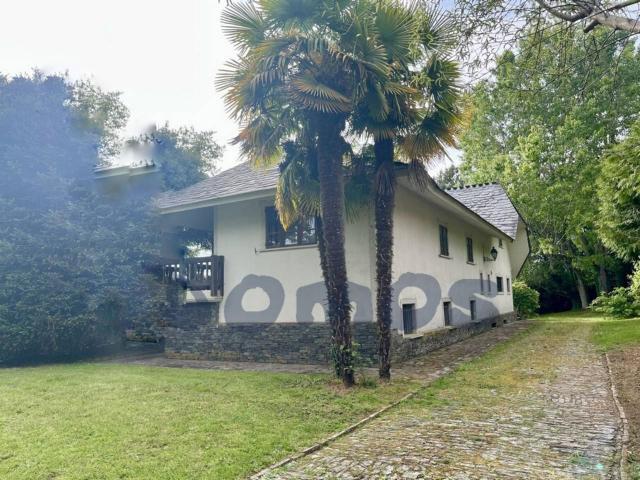 Chalet unifamiliar en venta en O Corgo San Juan