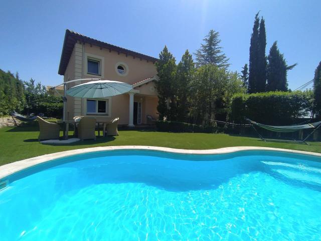 Chalet unifamiliar en venta en Los Peñascales