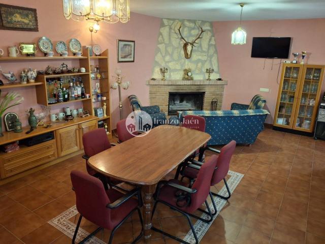 Chalet unifamiliar en venta en La Guardia de Jaén