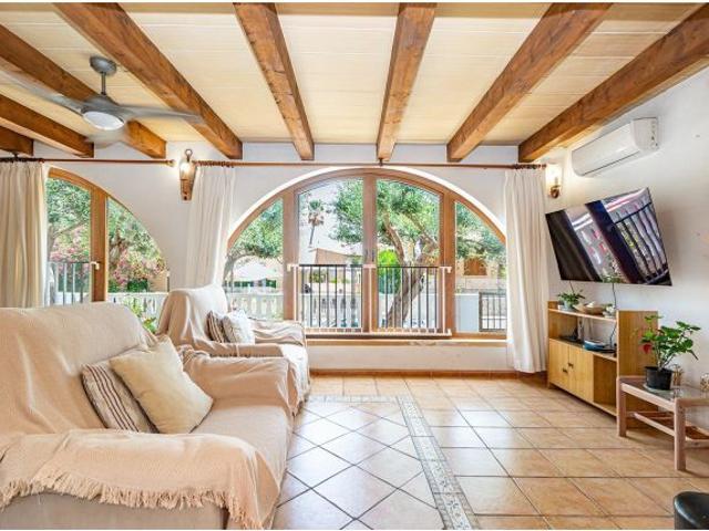 CHALET UNIFAMILIAR JUNTO A LA COSTA EN COLONIA DE SANT JORDI