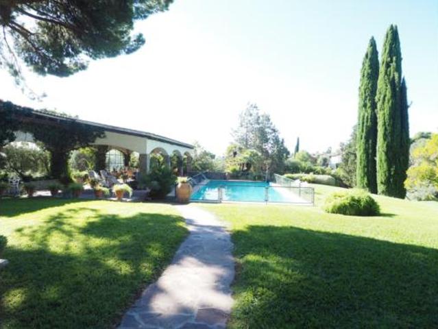 Chalet unifamiliar Venta Canovelles, Canovelles