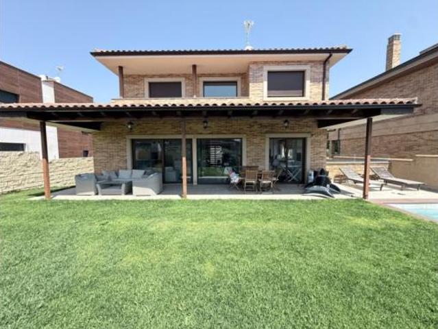 Chalet unifamiliar Venta Carbajosa de la Sagrada, Carbajosa de la Sagrada