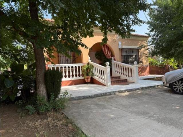 Chalet unifamiliar Venta Carmona, Carmona