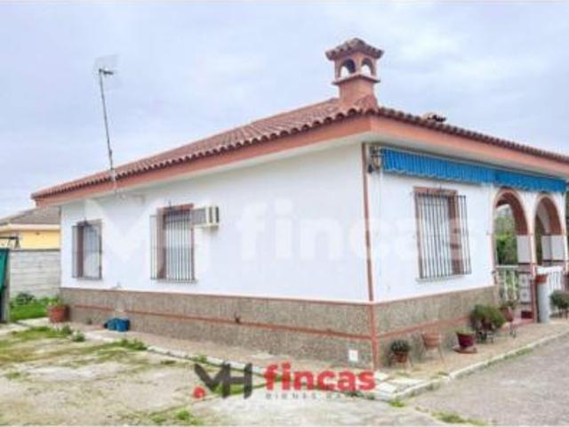 Chalet unifamiliar Venta Carmona, Carmona