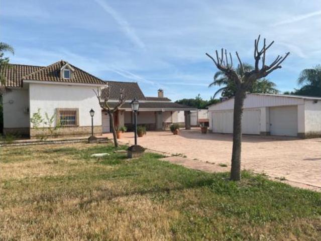 Chalet unifamiliar Venta Carmona, Carmona