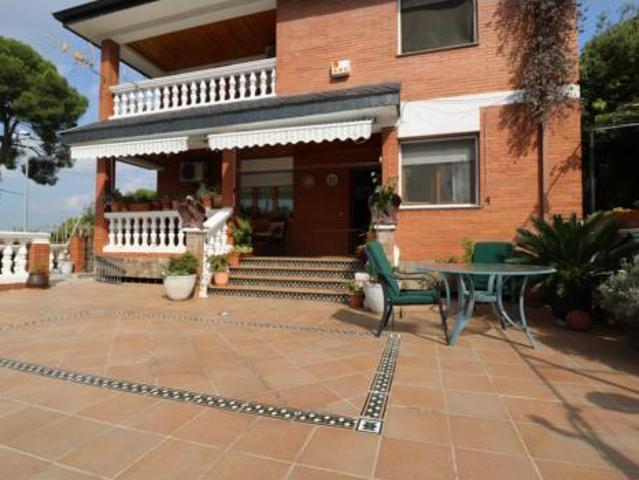 Chalet unifamiliar Venta Cerdanyola del Vallès, Plana del Castell Montflorit