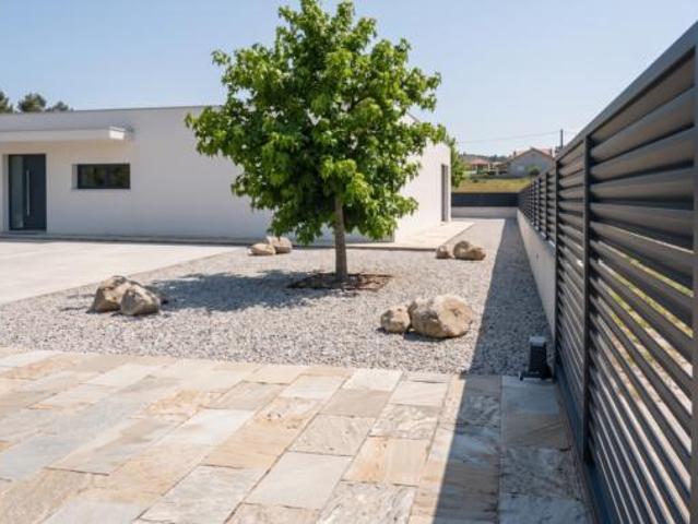 Chalet unifamiliar Venta Culleredo, Ledoño