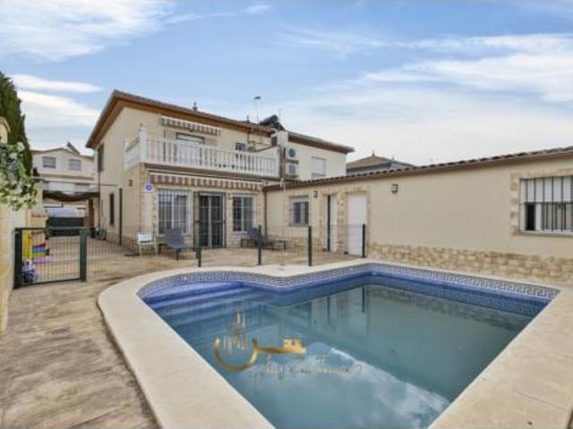 Chalet unifamiliar Venta Alcalá del Río, Alcalá del Río
