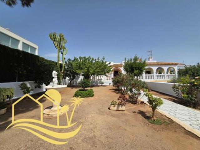 Chalet unifamiliar Venta Almería Capital, Ciudad Jardín Tagarete Zapillo