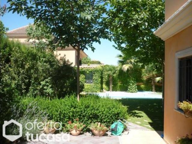 Chalet unifamiliar Venta Baeza, Yedra