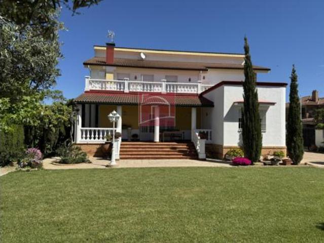 Chalet unifamiliar Venta Don Benito, Don Benito