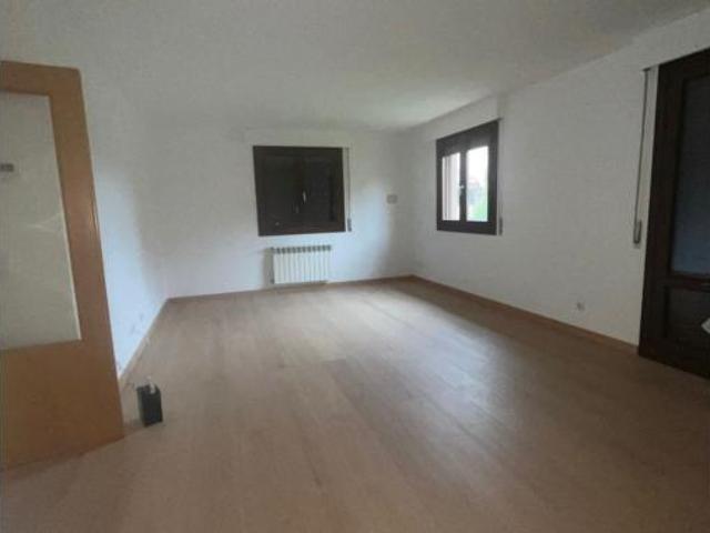 Chalet unifamiliar Venta Orkoien, Orkoien