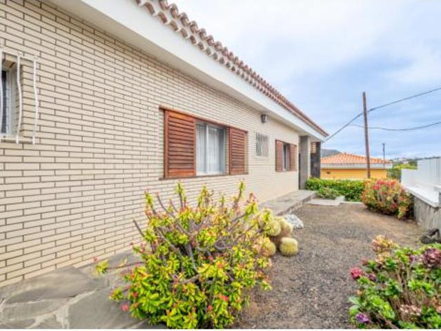 Chalet unifamiliar Venta Santa Brígida, Urbanización Lentiscos