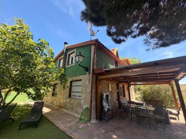 Chalet unifamiliar Venta Santa María de la Alameda, Santa María de la Alameda