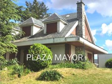 Villa en venta en Las Barceras - Piscina
